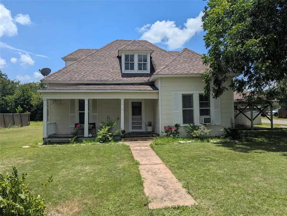 1319 Grace St, Taylor, TX 76574 - #1