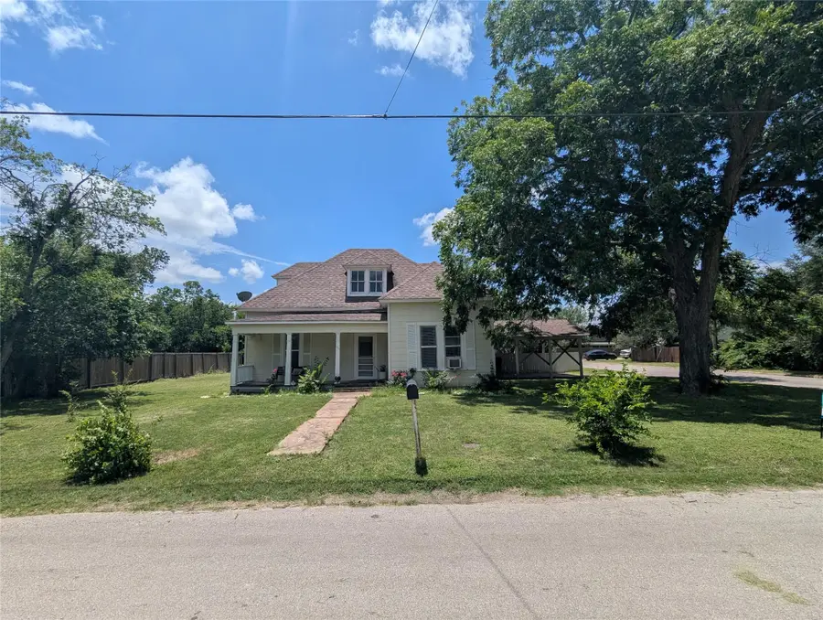 1319 Grace St, Taylor, TX 76574 - #3