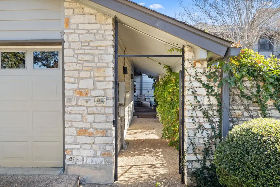 8913 Mount Bartlett Dr, Austin, TX 78759 - #2