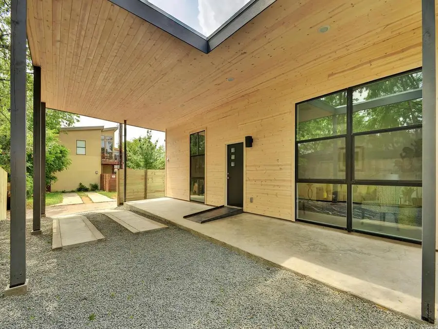 2103 E 14th St #B, Austin, TX 78702 - #2