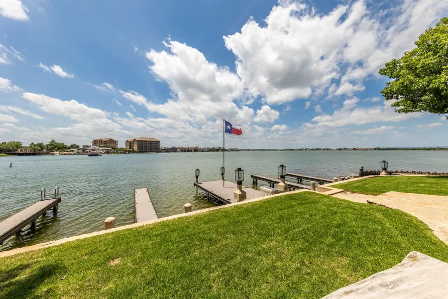 402 Island Dr #B, Horseshoe Bay, TX 78657 - #2
