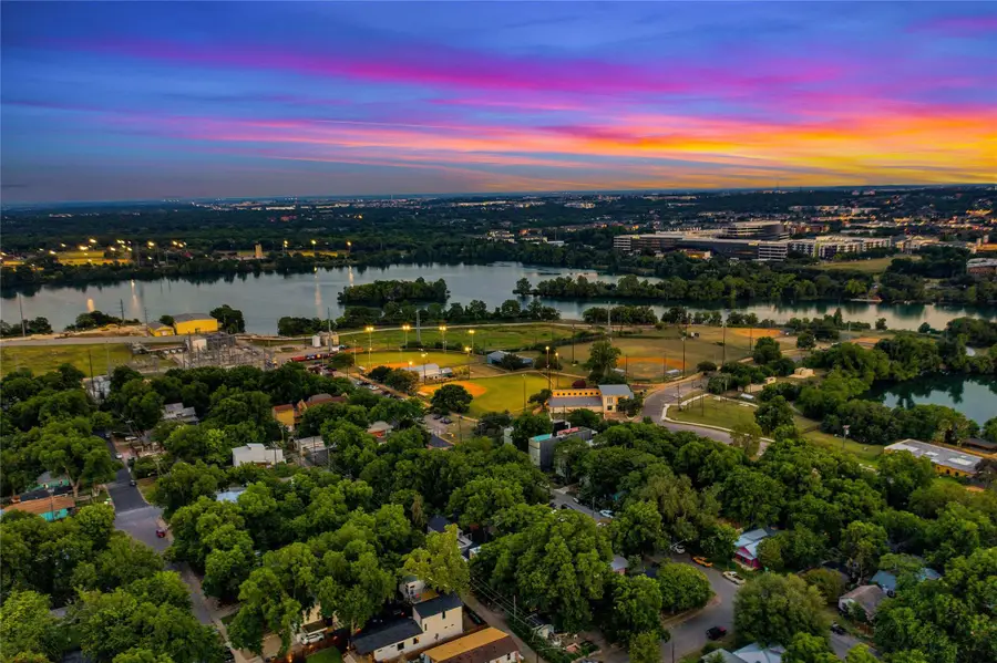 2014 Willow St #1, Austin, TX 78702 - Image #2