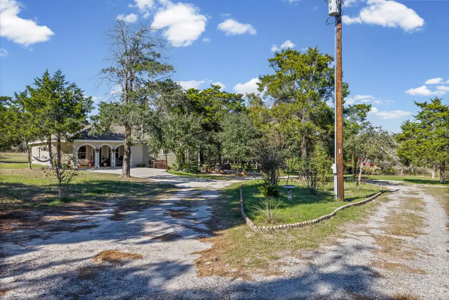 305 Whitesands Trl, Dale, TX 78616 - Image #2