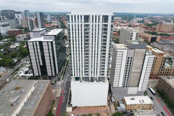 313 W 17th St #2103, Austin, TX 78701