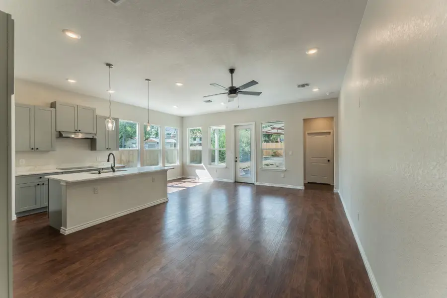 717 Fair Ave, San Antonio, TX 78223 - #2