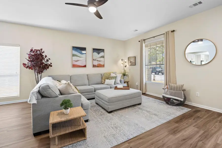 2200 Amur Dr, Austin, TX 78745 - #2