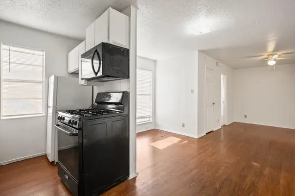 5300 Guadalupe St #108, Austin, TX 78751