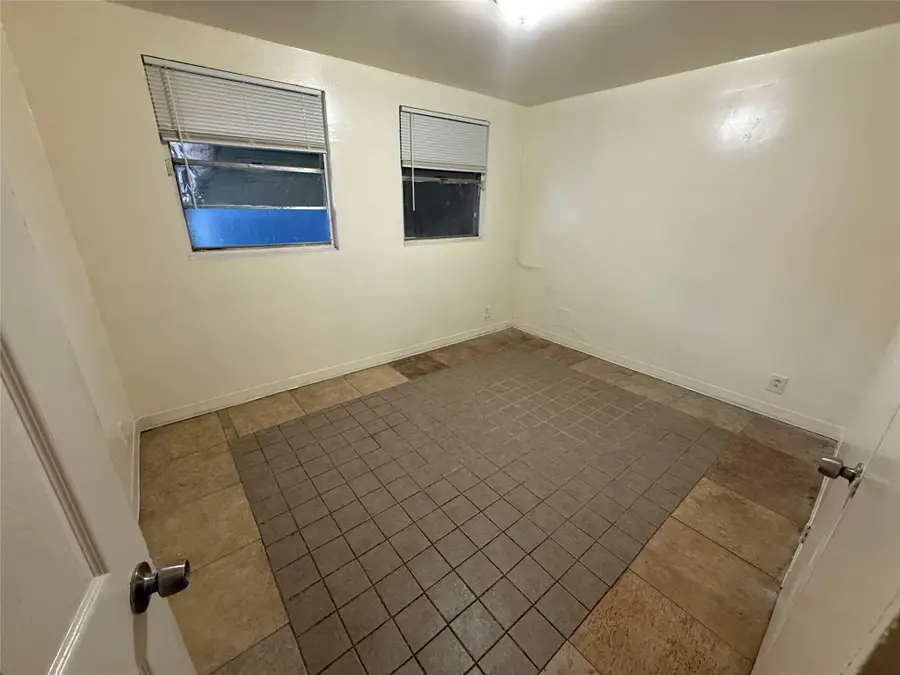 2921 E 12th St #E, Austin, TX 78702 - #3