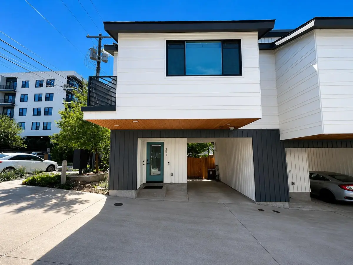 913 Duncan Ln #201, Austin, TX 78705 - #1