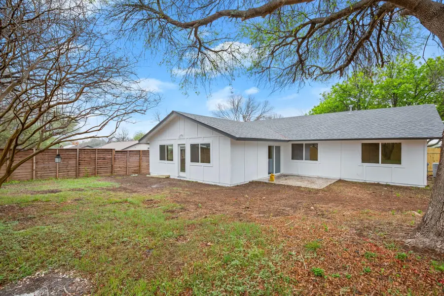 2100 Deadwood Dr, Austin, TX 78744 - #2