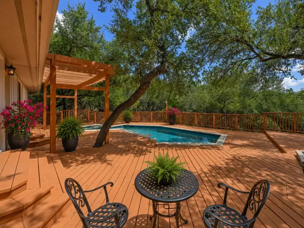 224 Hurst Creek Rd, Lakeway, TX 78734