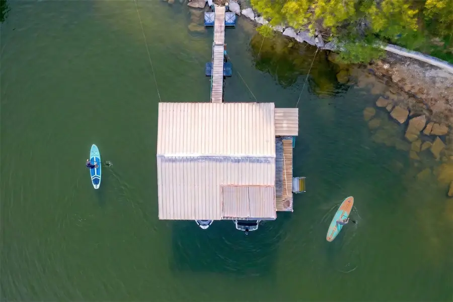 1201 Lake Shore Dr, Spicewood, TX 78669 - #2