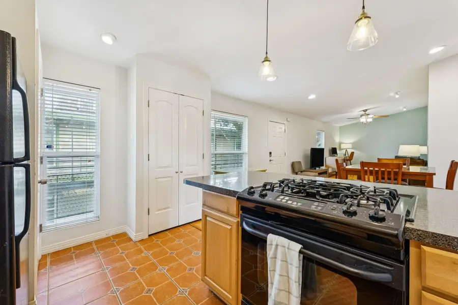 2021 Bluebonnet Ln #210, Austin, TX 78704 - #2