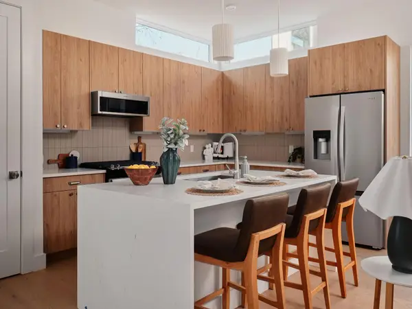 6407 Bradsher, Austin, TX 78745