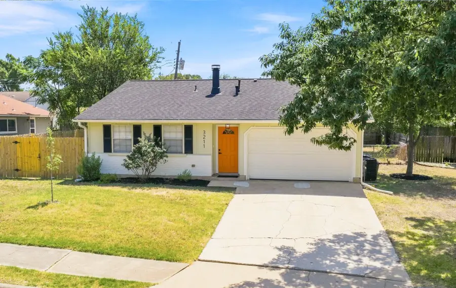 3211 Plantation Rd, Austin, TX 78745 - #2