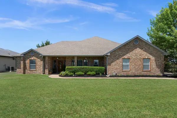 133 Sentry Pt, Hutto, TX 78634