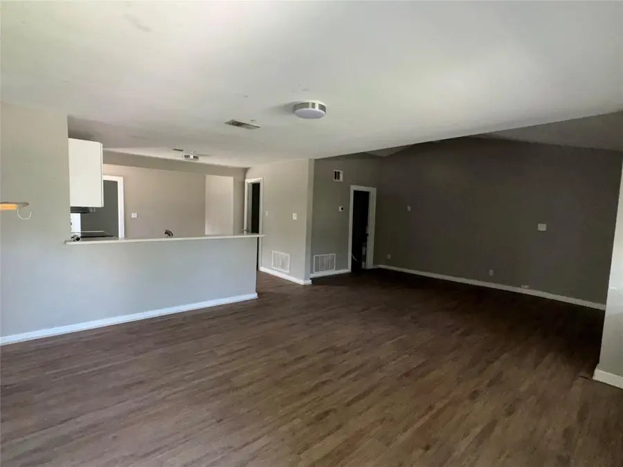 6703 Galindo St, Austin, TX 78741 - #2