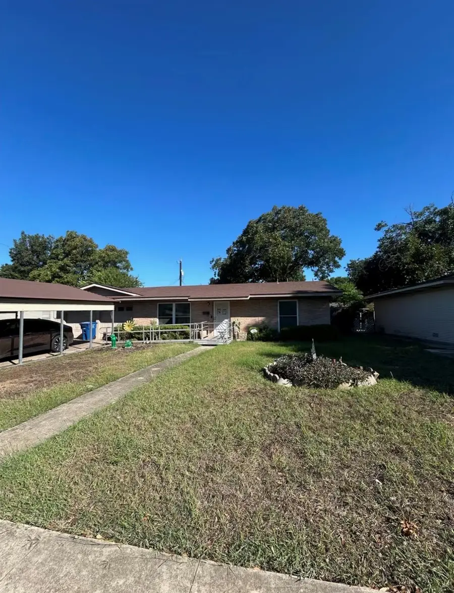 4923 Stoneleigh Dr, San Antonio, TX 78220 - #2