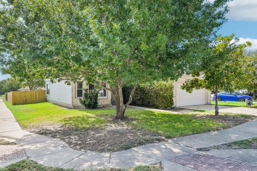 14413 Gurneys Eagle Dr, Elgin, TX 78621 - #2