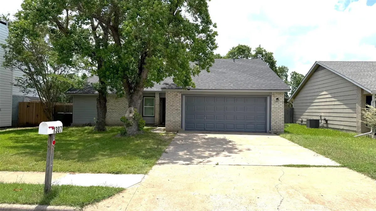 1307 Wroxton Way, Round Rock, TX 78664 - #1