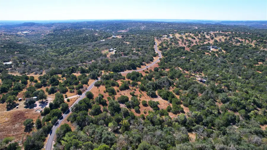 610 Deer Rd, Fredericksburg, TX 78624 - Image #2