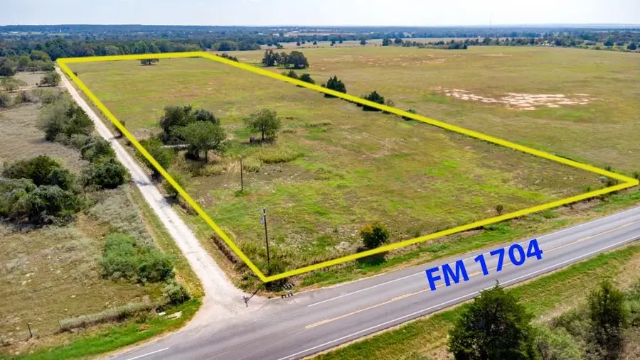 109 Prairie Ln, Elgin, TX 78621 - #2
