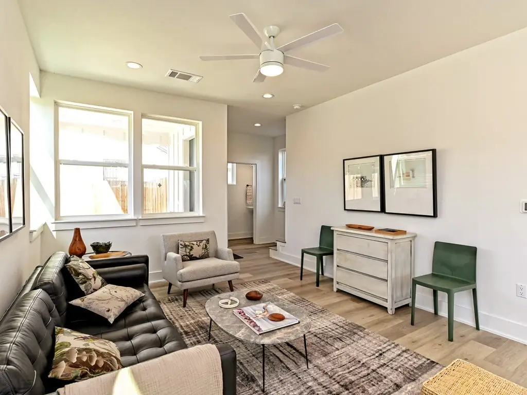 1116 Atkinson Rd, Austin, TX 78752 - #1