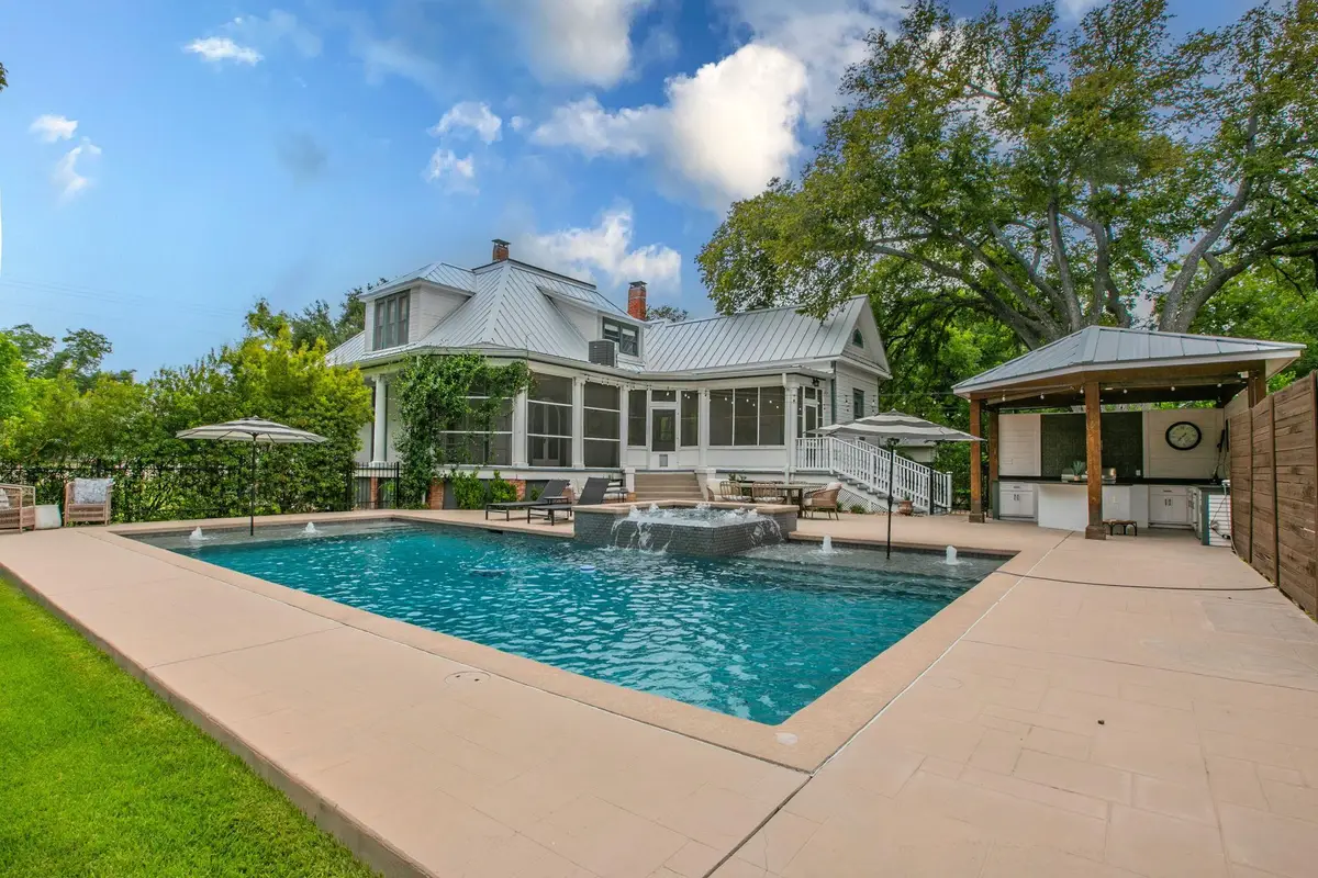 1109 Pecan St, Bastrop, TX 78602 - #1