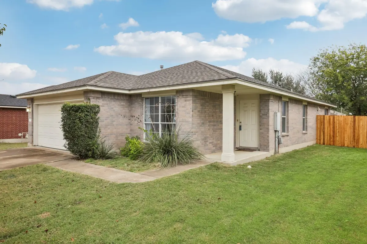 1106 Henderson Dr, Leander, TX 78641 - Image #1