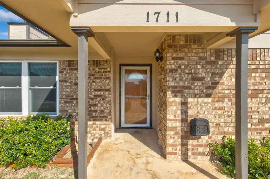 1711 Topaz Rd, Killeen, TX 76543 - Image #2