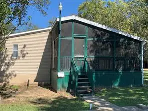 171 N Main St N, Paige, TX 78659 - #2