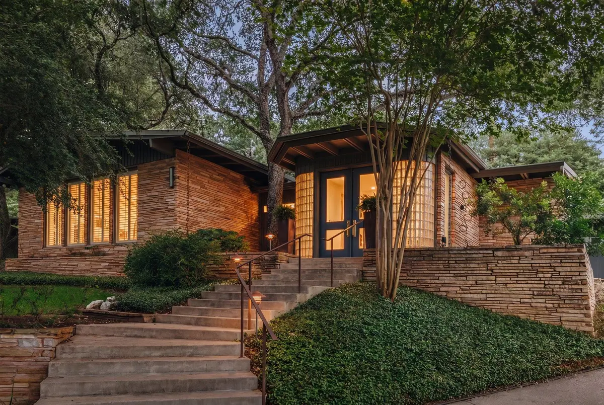 3304 Cherry Tree Cir, Austin, TX 78731 - #1