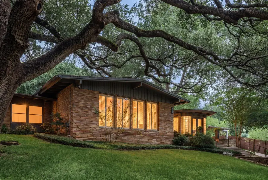 3304 Cherry Tree Cir, Austin, TX 78731 - #2