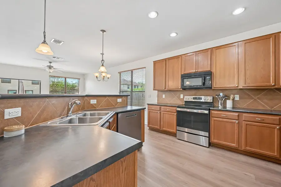 344 Matthews Ln, Kyle, TX 78640 - #3