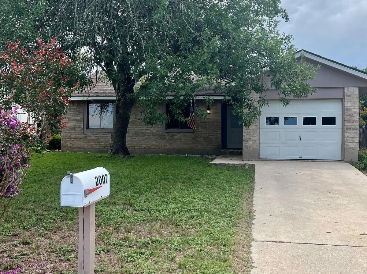 2007 Castle Gate Cir, San Marcos, TX 78666 - Image #1