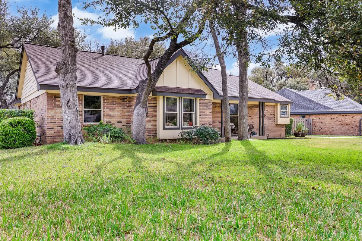 6905 Treaty Oak Cir, Austin, TX 78749 - #1
