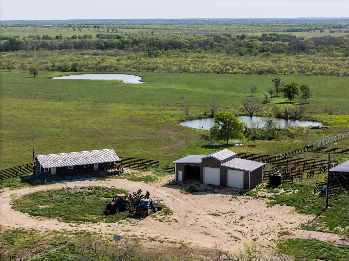 62 County Road 448, Waelder, TX 78959 - #1