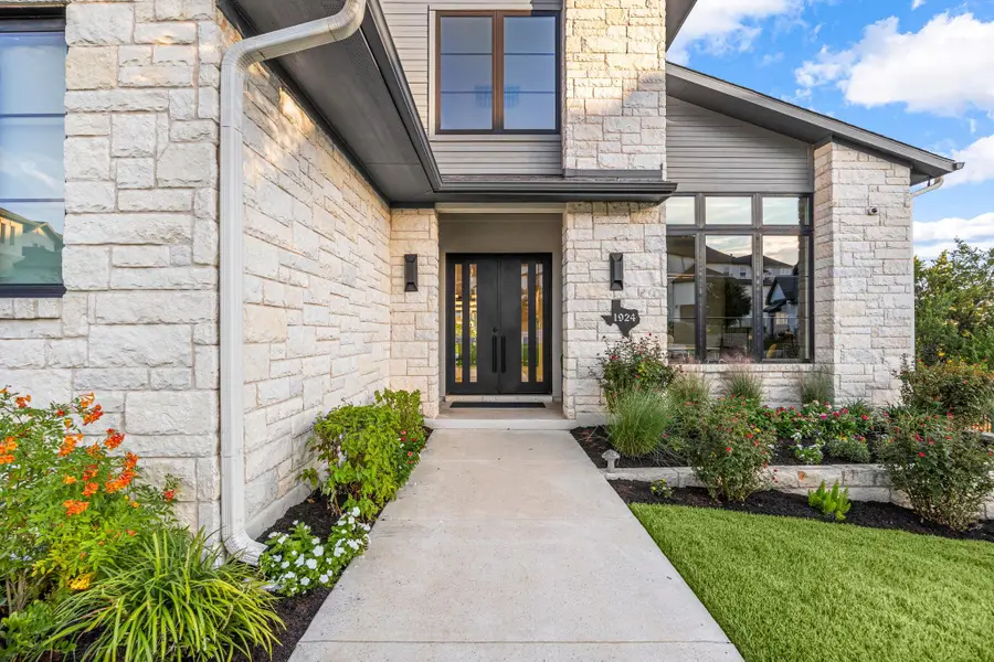 1924 Port Bari Ct, Leander, TX 78641 - Image #3