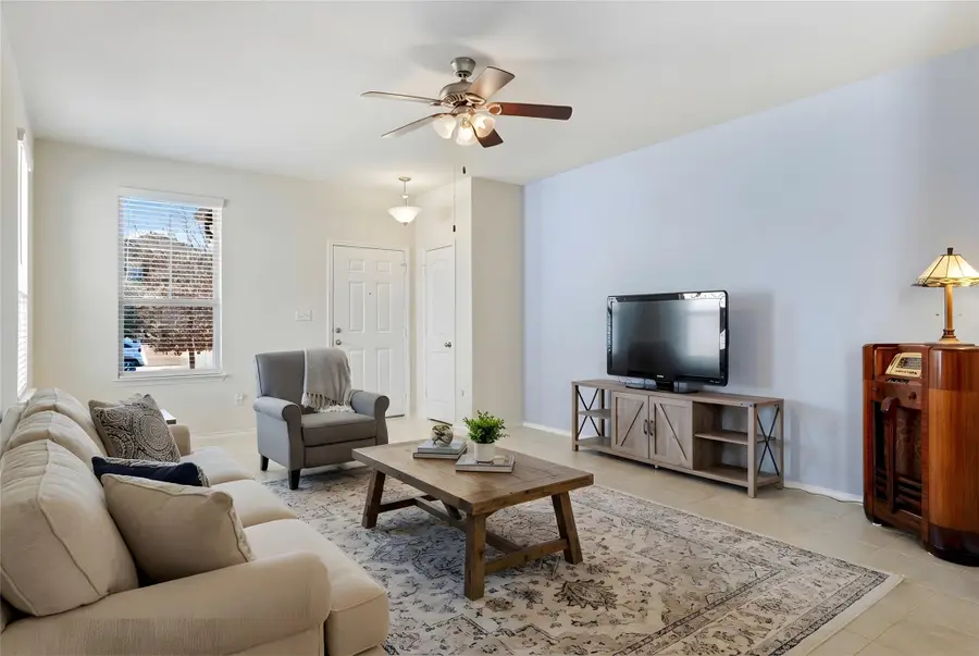 612 Reinhardt Blvd, Georgetown, TX 78626 - #3