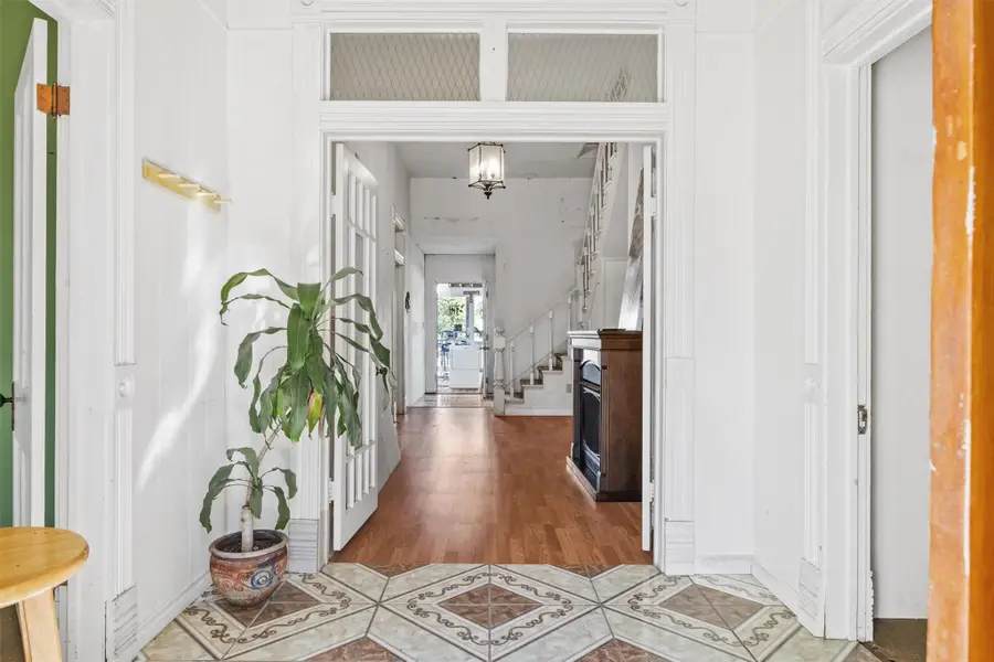 606 W Bell Ave, Rockdale, TX 76567 - Image #3