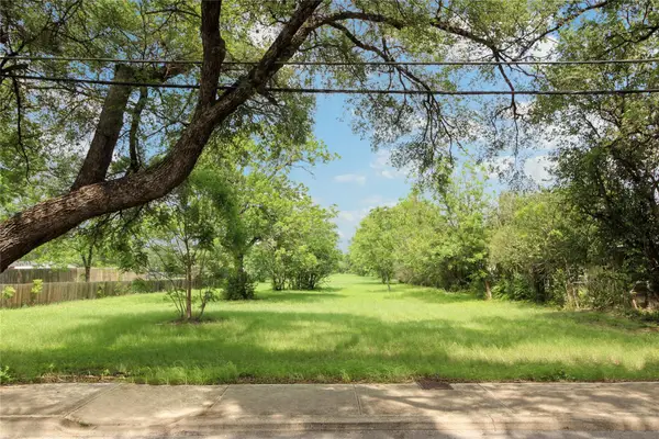633 Uhland Rd, San Marcos, TX 78666