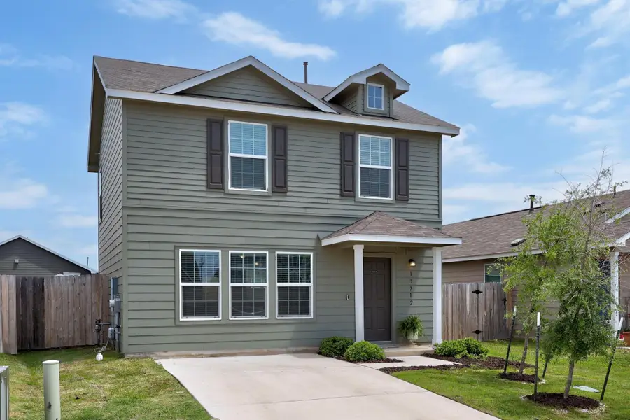 13712 Knights Branch Dr, Elgin, TX 78621 - Image #2