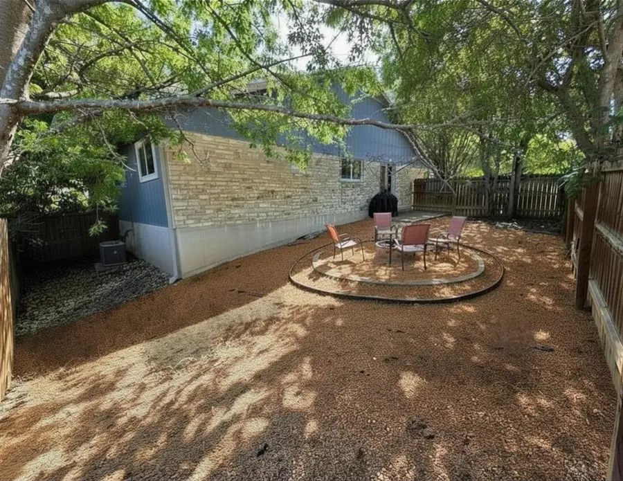 11815 Lochridge Dr #B, Austin, TX 78758 - #2