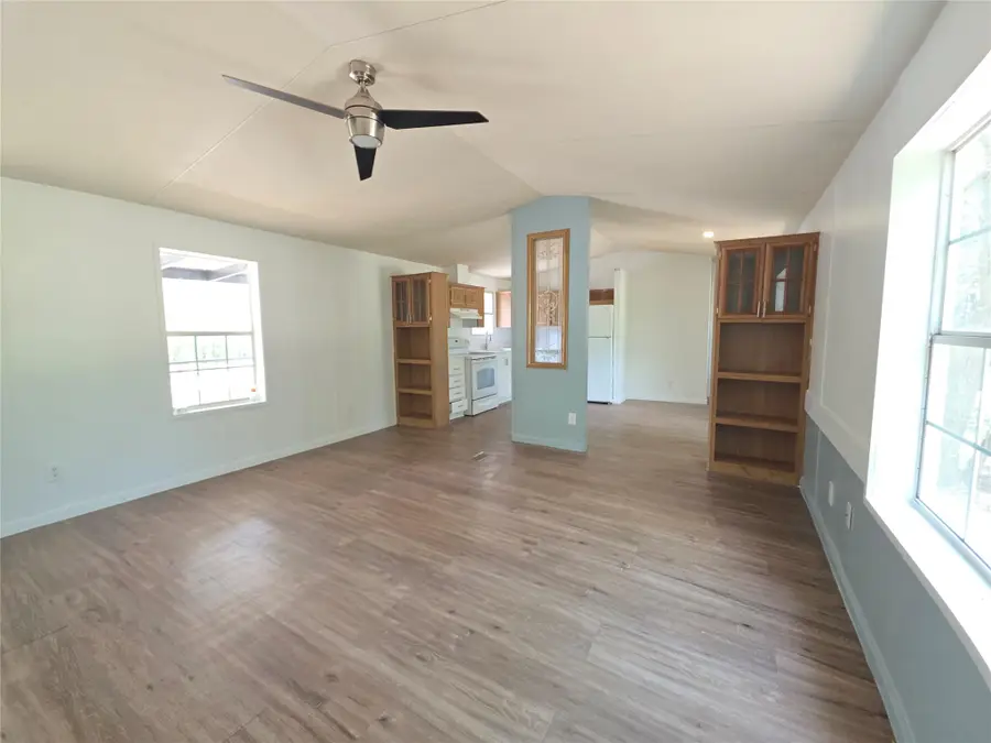 184 Oak Forest Ct, Cedar Creek, TX 78612 - Image #3