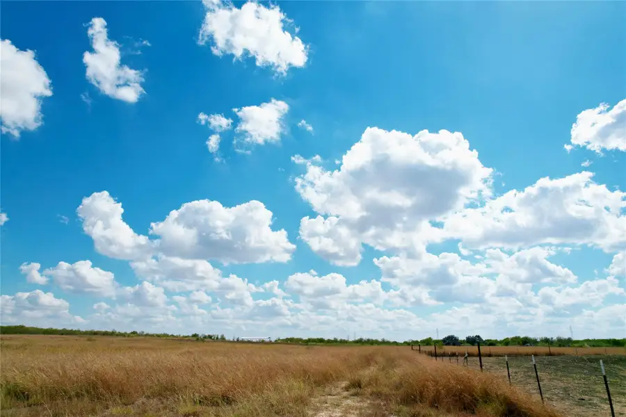 1733 Scull Rd, San Marcos, TX 78666 - Image #2