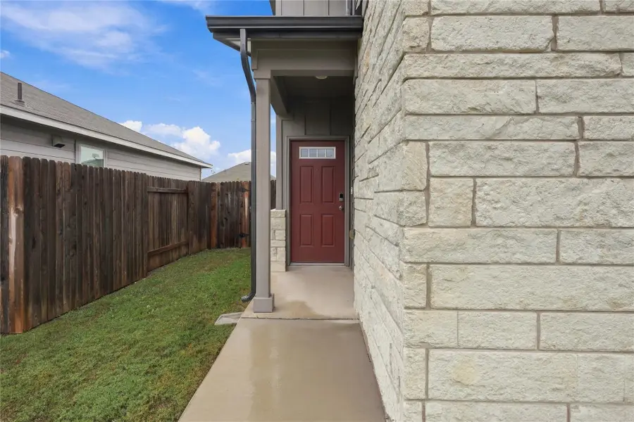 213 Little Green Trl, Jarrell, TX 76537 - #3