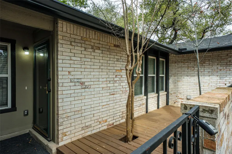3615 E Summit Bnd, Austin, TX 78759 - Image #2