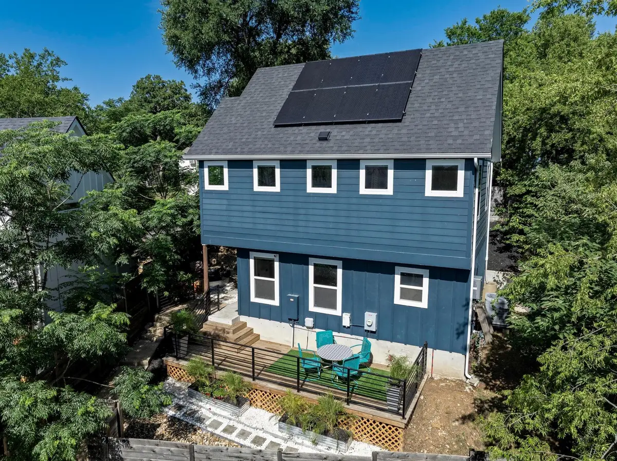 1210 Luna St #2, Austin, TX 78721 - Image #1