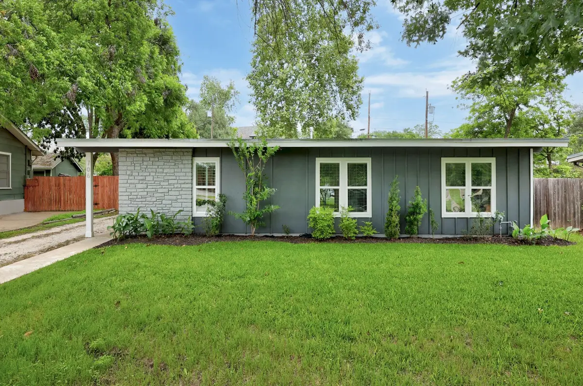 706 W Crestland Dr, Austin, TX 78752 - #1