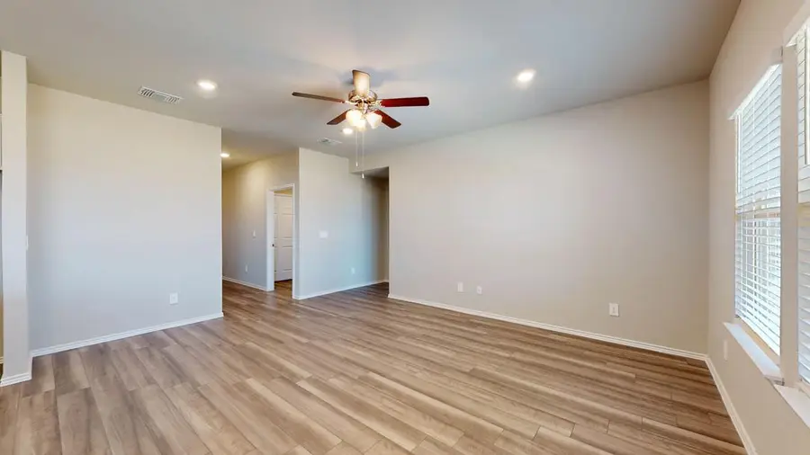 2041 Mandarin Ct, Copperas Cove, TX 76522 - #3